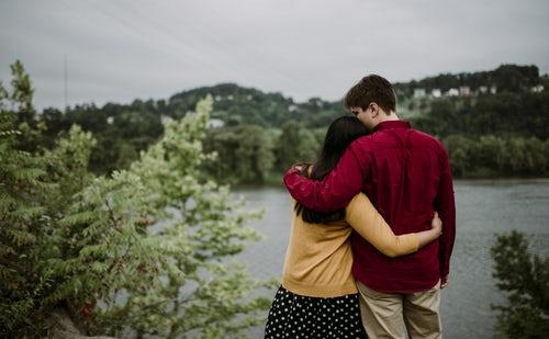 哪一个年龄段的女人最需要男人 心理学家的答案很一致