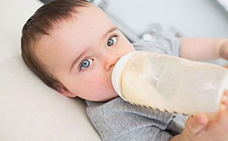 1岁多宝宝奶粉喝多少 宝宝奶粉吃到几岁