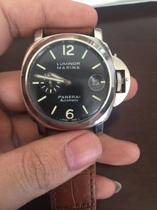 朋友给了一块手表 知道是沛纳海的 型号不知道 表后刻有 OFFICINE PANERAI PB 