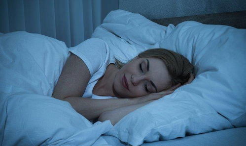 晚上睡觉不停做梦 或是体内缺了4种维生素,请及时补充