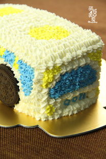 DIY人生的第一台汽车蛋糕丑爆了却得到小屁孩宠爱 