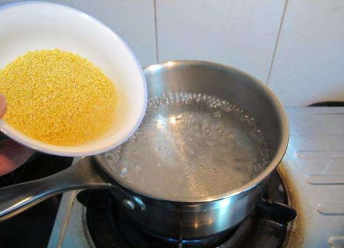 小米粥不黏稠 米油少 不要直接下锅煮,做好4步,比粥铺的好喝