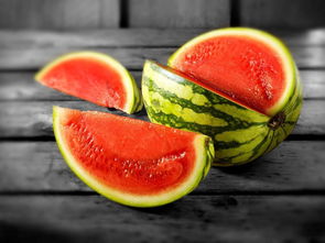 夏季爱吃西瓜,可你知道西瓜都有些啥营养成分吗