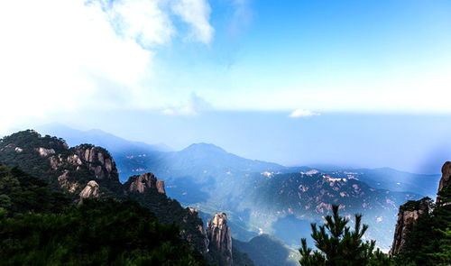 九华山故事 九华山是地藏王菩萨道场,何缘护法神是道教王灵官