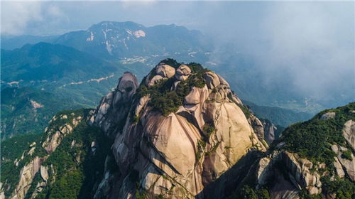 梦回天柱山 看尽峰林竞秀