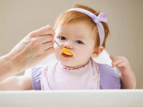婴儿为啥不能吃盐,什么时候可以开始吃含盐食物