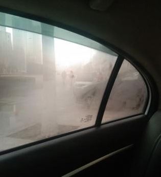 冬天车里车窗起雾太危险了,看完这篇文章,你就明白该怎么做了