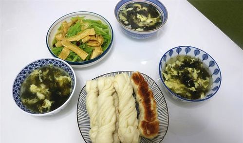 我家爱吃这面食,比包子大饼都简单,早餐蒸一锅,孩子抢着吃