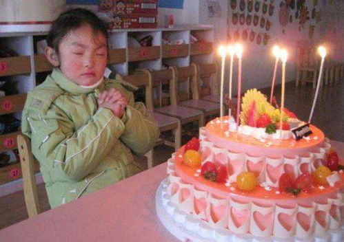 小孩生日发朋友圈的句子抖音 