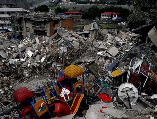 汶川地震时,女警蒋晓娟在废墟中哺乳9名婴儿,今已任职副政委
