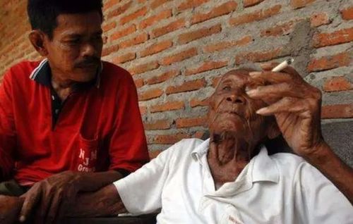 世上最长寿的老人,亲自送走七代子孙,最后选择绝食饿死