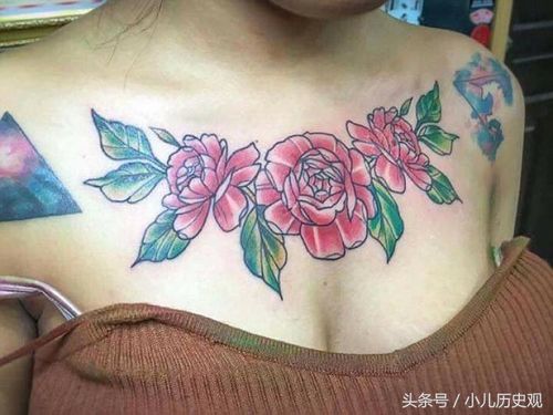 泰国女孩胸口去除纹身失败,导致整个胸口溃烂掉 