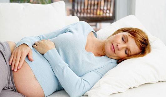 孕妇长期失眠 孕期准妈妈晚上睡不着,最好多留意一下这3个方面