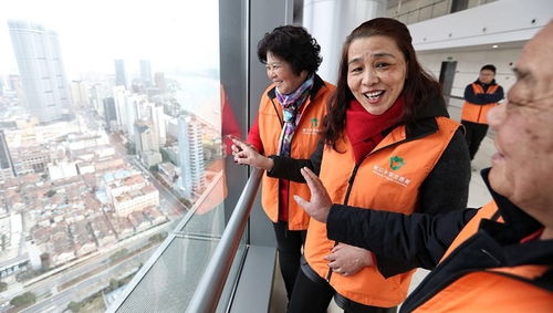 上海动迁基地已搬迁志愿者除夕回归 首次空中俯瞰住了几十年的家园,他们激动又不舍