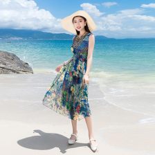 夏季海边度假女装