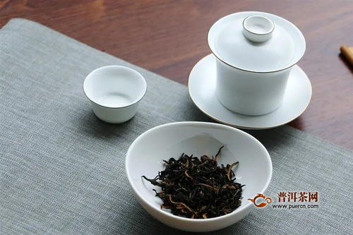 为什么红茶的茶叶要比绿茶的茶叶碎  第1张