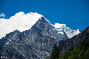 自驾甘孜,在雪山下,圆一场梦