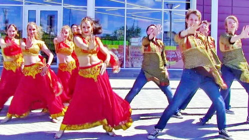 印度 俄罗斯人跳印度舞 俄罗斯人模仿印度舞 印度舞蹈 印度歌舞 模仿宝莱坞 Russia Petrozavodsk 印度宝莱坞舞蹈 印度现代舞 模仿印度舞宝莱坞