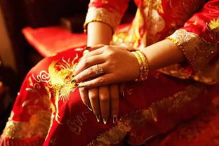 甘肃兰州彩礼钱一般给多少,在兰州订婚彩礼一般要多少？是不是天价彩礼