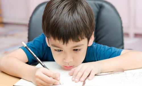 孩子总爱 墨迹 怎么办 因为父母的方法用错了