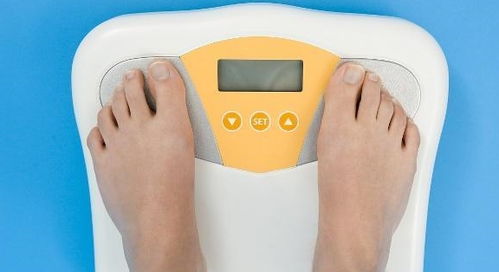 减肥时,为啥体重早上比晚上要轻 是夜晚消耗了脂肪吗