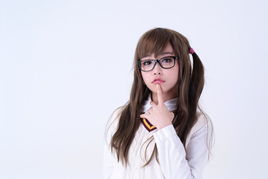 韩国cosplay模特27岁整容如十岁少女 