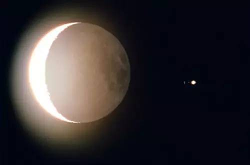昨夜,常州上演了 木星合月 的浪漫天象 