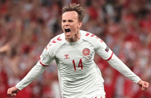 威尔士16年欧洲杯宣传曲 丹麦VS威尔士 欧洲杯16强淘汰赛