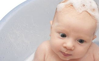 为什么宝宝每次洗澡游泳后就睡不踏实 