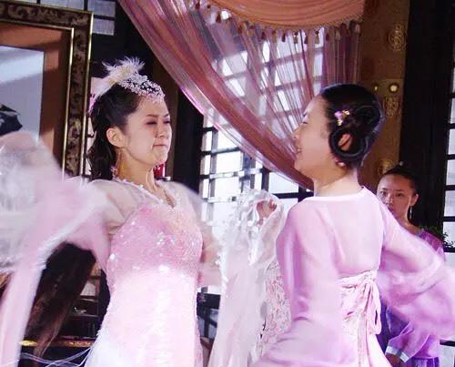 曾经到中国捞金的韩国女星,因一句话销声匿迹,还记得刁蛮公主吗