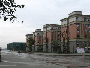 四川最坑人的四所大学，四川联合经济专修学院是不是民办的