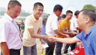 湖南省首批听障残疾人考过驾照 记者倾听背后故事 