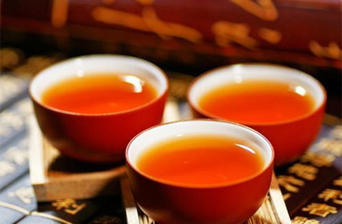 红茶饮料跟绿茶饮料哪个危害大,经常饮用红茶和绿茶有副作用没有?