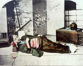 甲午战争后,日本女性罕见彩照的秘密 