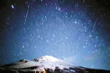 狮子座流星雨光临地球 市民今起有望见到流星 