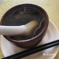 茶树菇排骨汤(沙县小吃的茶树菇排骨汤是怎么做的)