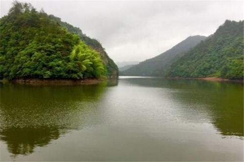 绍兴10大最好玩的地方,柯岩风景区必去,鲁迅故里也别错过