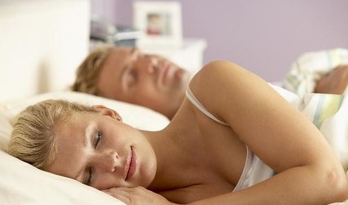 晚上睡觉经常做梦是什么原因导致,做好这七项,可帮助睡眠