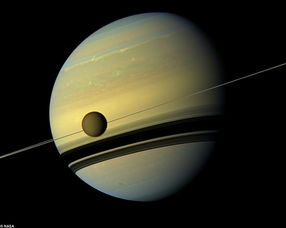 卡西尼 号拍绚烂土星照展现季节变化