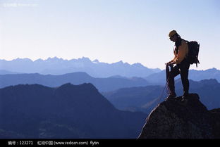 登顶峰上的登山运动员图片免费下载 红动网 