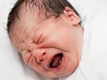 新生儿硬肿症最常见的症状有什么