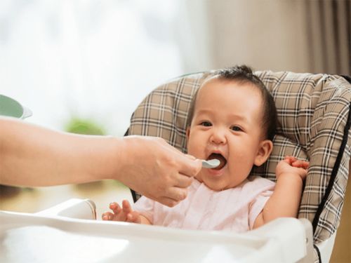 六个月的孩子一天加几遍辅食 宝妈早知早准备