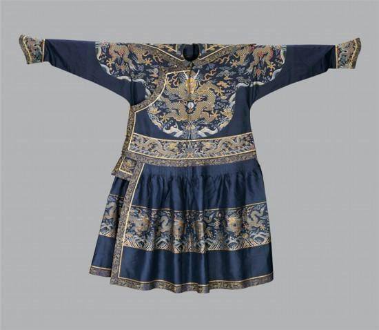 中国古代服饰文化展 亮相中国国家博物馆