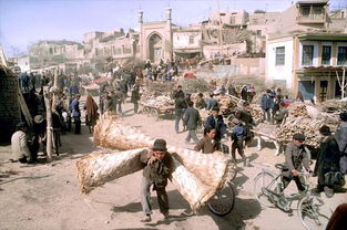 镜头下 1987年的新疆民生百态,民族团结安宁祥和,那种馕你吃过吗 