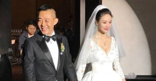 侯勇三婚娶90后娇妻,两人相差20岁婚后甜蜜,为生儿子仍在拼