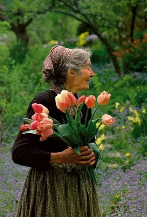 隐居田园35年,92岁的她优雅了一生,活成仙女的模样