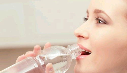 如何正确喝水减肥？减肥期间如何正确喝水