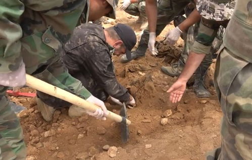 叙利亚发现2个坟坑,找到几十具遗骸,大部分被恐怖分子屠杀而死