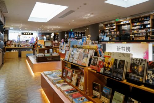 上海 书店里的书香味和氛围,是别处比不了的,宝藏店铺等你来