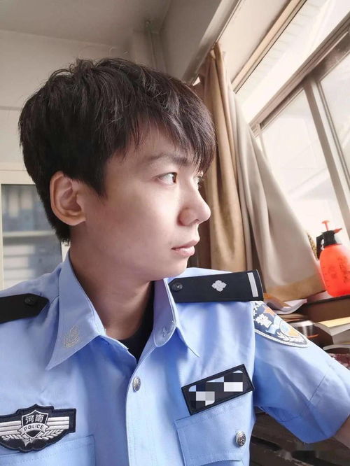 25岁过劳猝死民警李梁 连续工作一个半月,从小就有警察梦